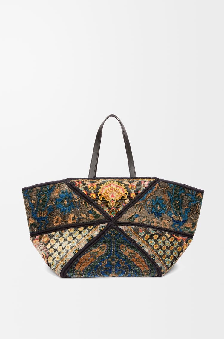 LOEWE Bolso Puzzle Fold Tote Carpet XXL en seda y lana Multicolor