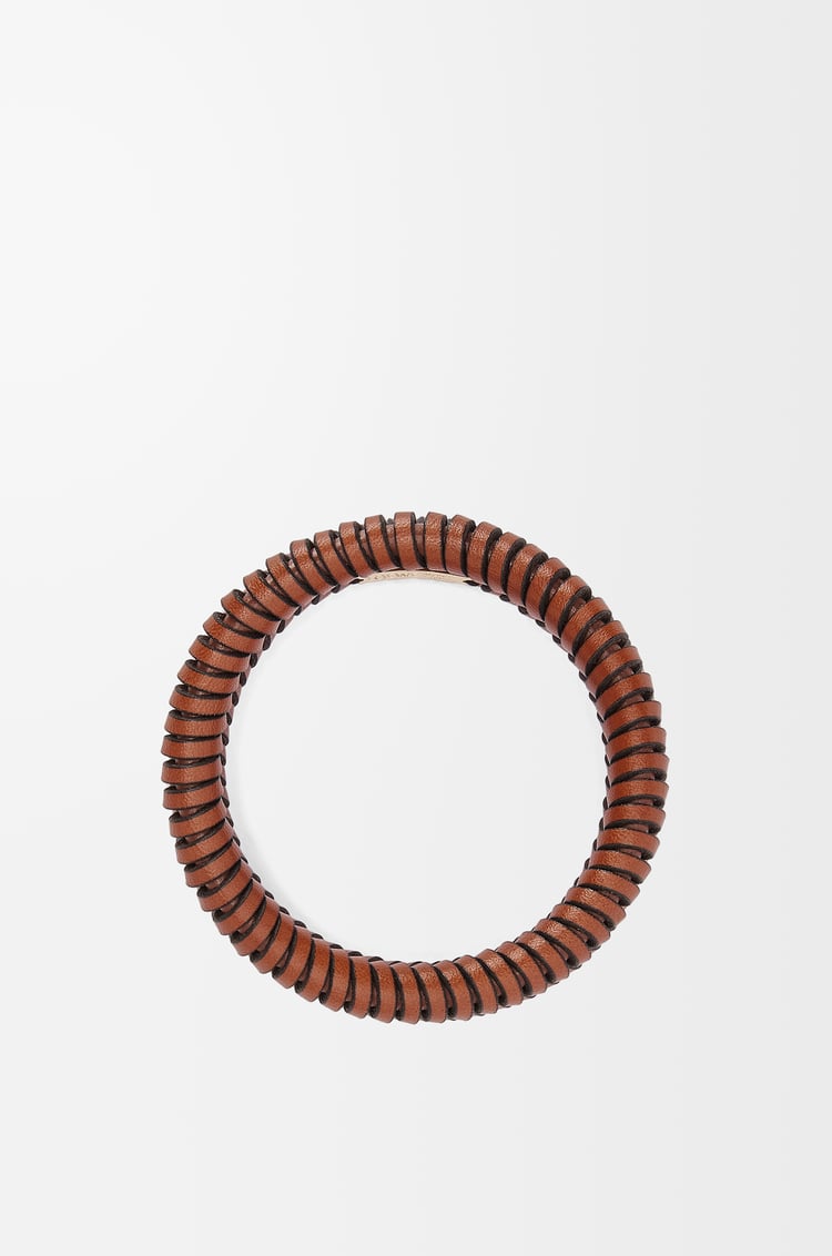LOEWE Interlock bangle in classic calfskin Tan