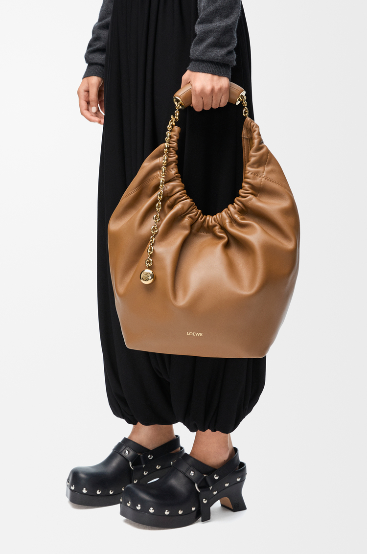 LOEWE Medium Squeeze bag in mellow nappa lambskin Oak