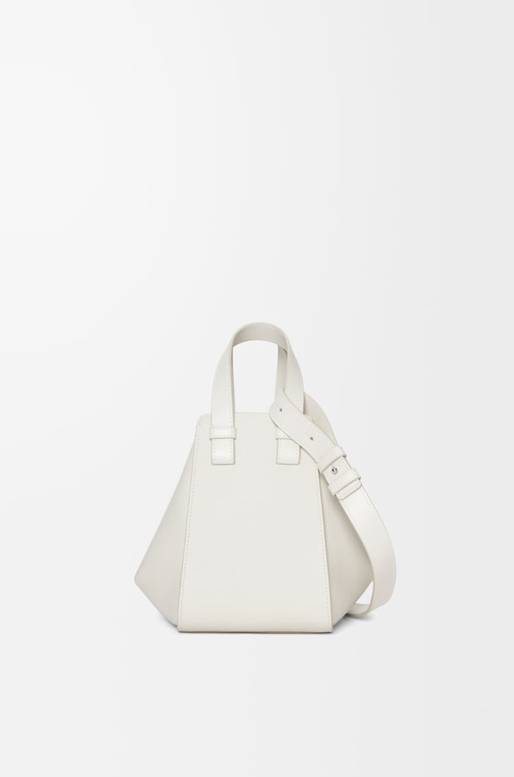 LOEWE Bolso Hammock Compact en piel de ternera Blanco Suave