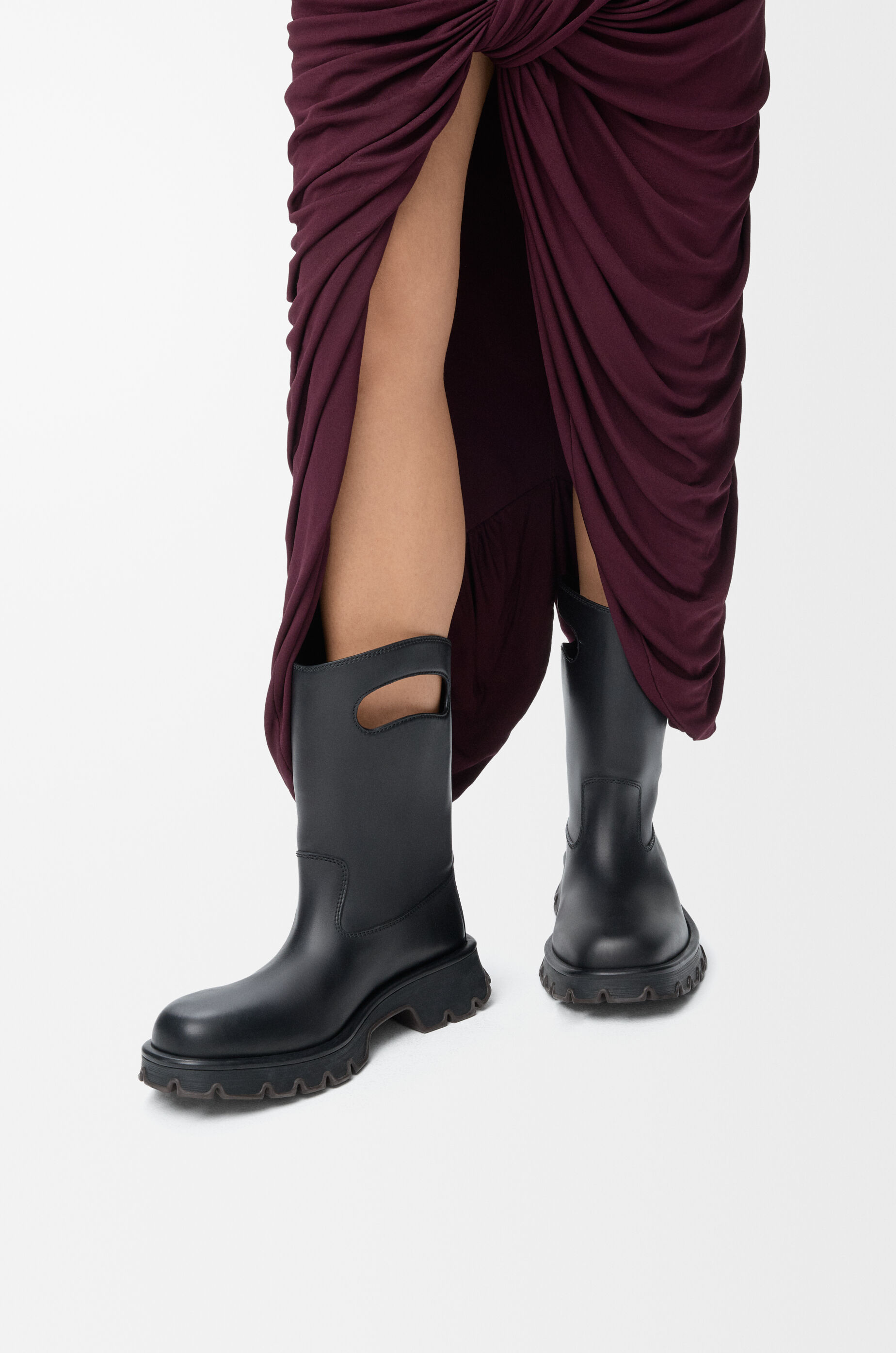 ボビー ブーツ（ベジタブルタンニンカーフ） ブラック - LOEWE