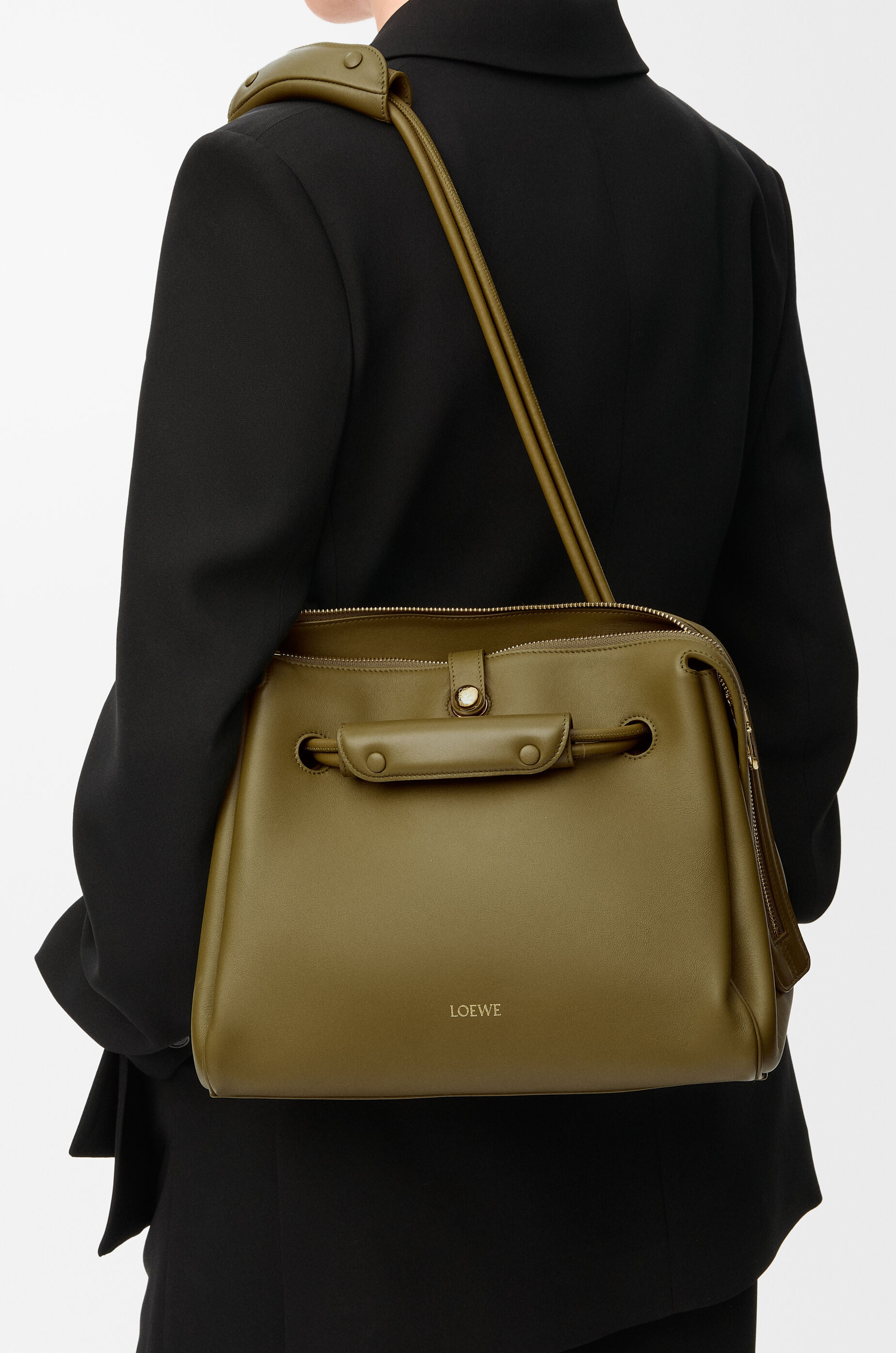 マドリードバッグ（サプルカーフ） グリーン - LOEWE