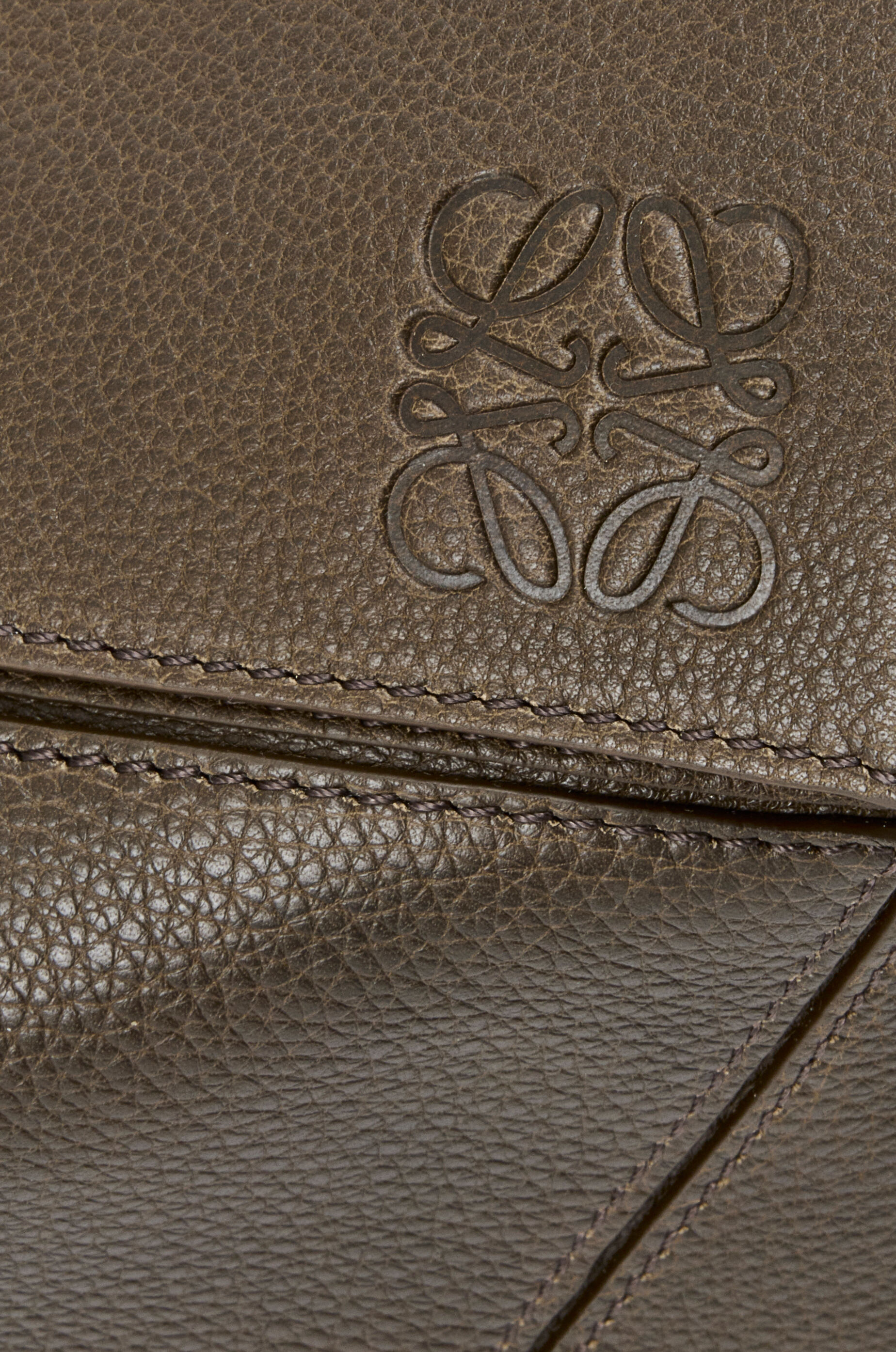 Large Puzzle bag in supple grained calfskin Brown - LOEWE APAC