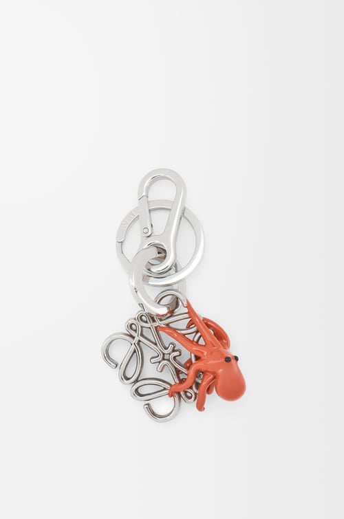 LOEWE Octopus Anagram charm in enamel Maple Orange