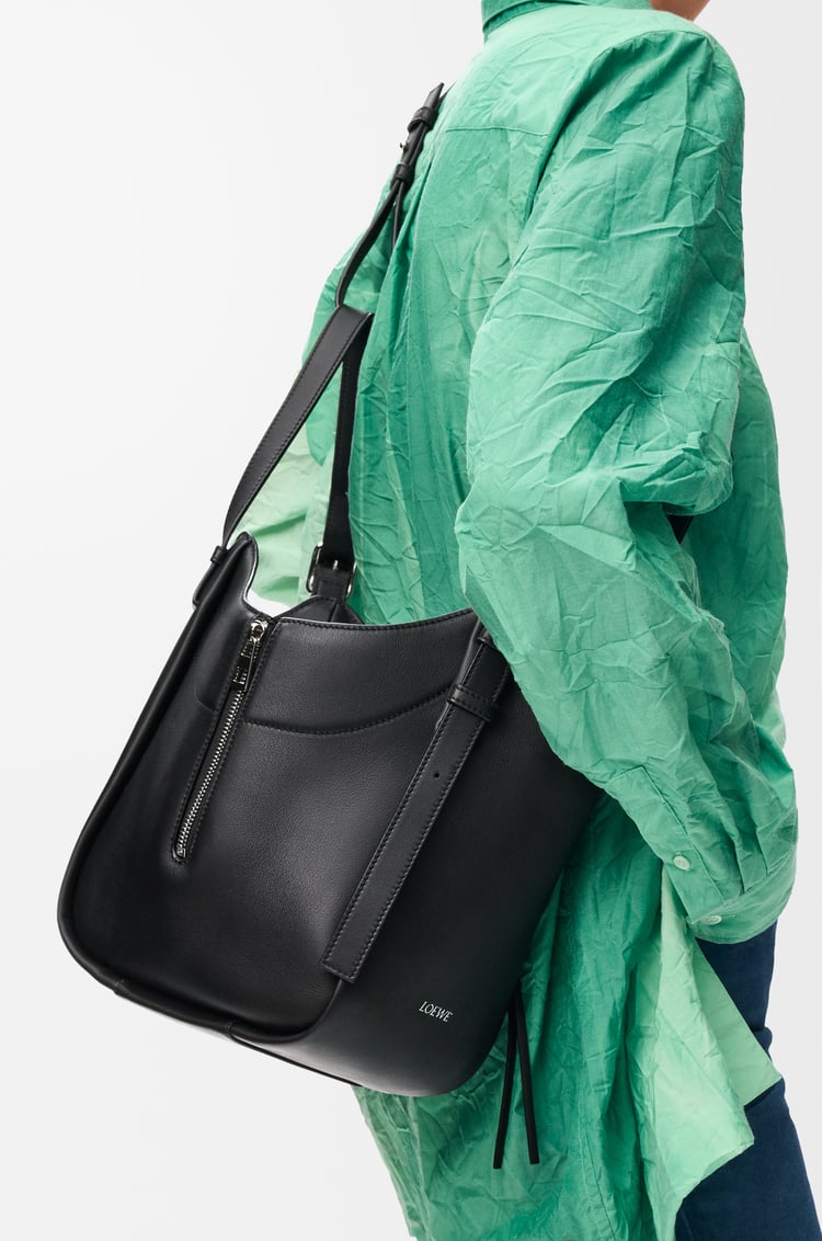 LOEWE 经典牛皮革 Hammock Flip 手袋 黑色