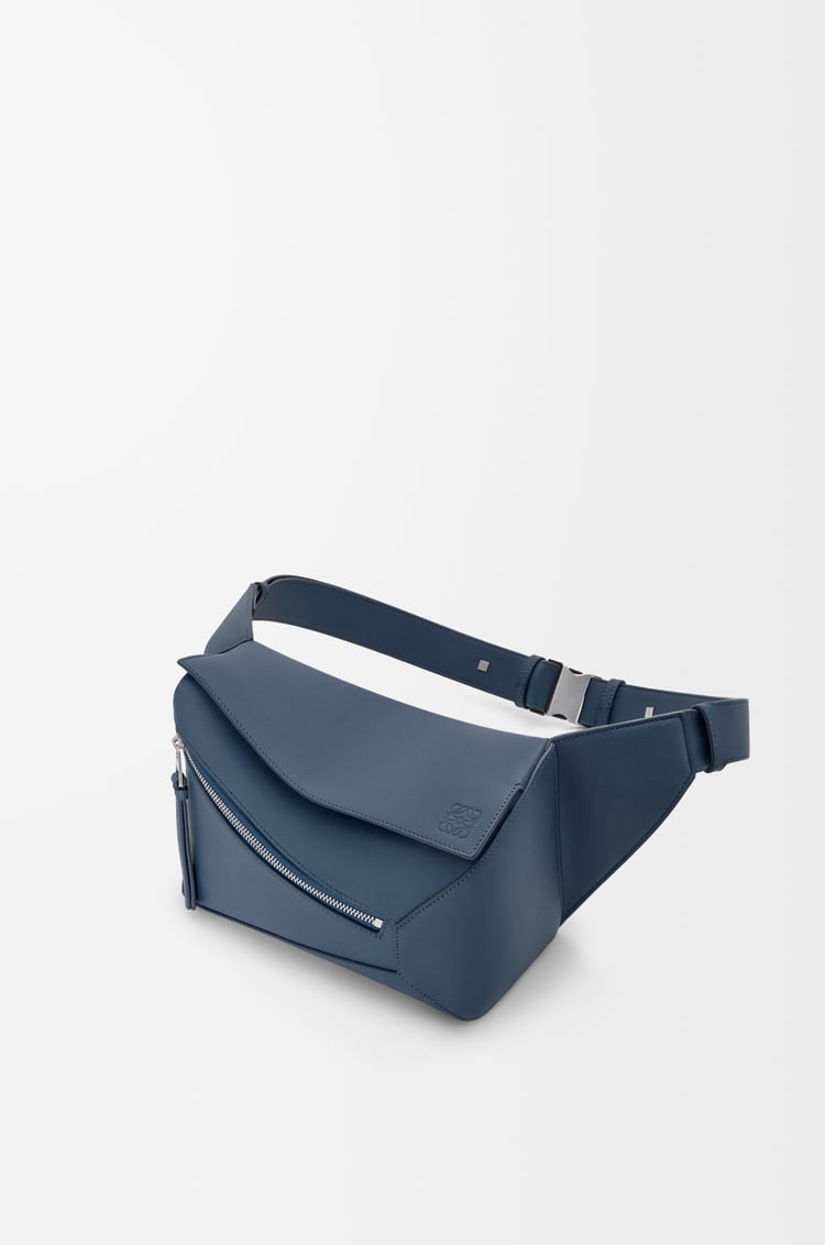 LOEWE 小型經典小牛皮 Puzzle 腰包 靛藍色