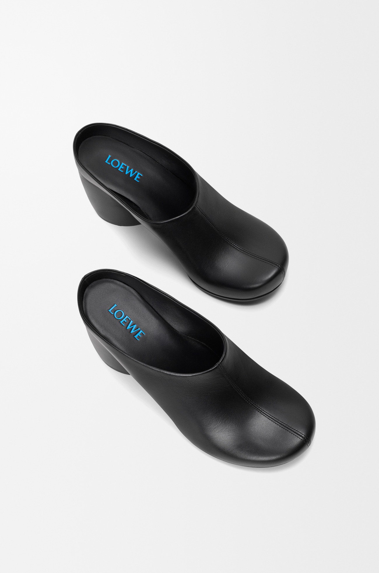 LOEWE Oval 小羊皮穆勒鞋 黑色