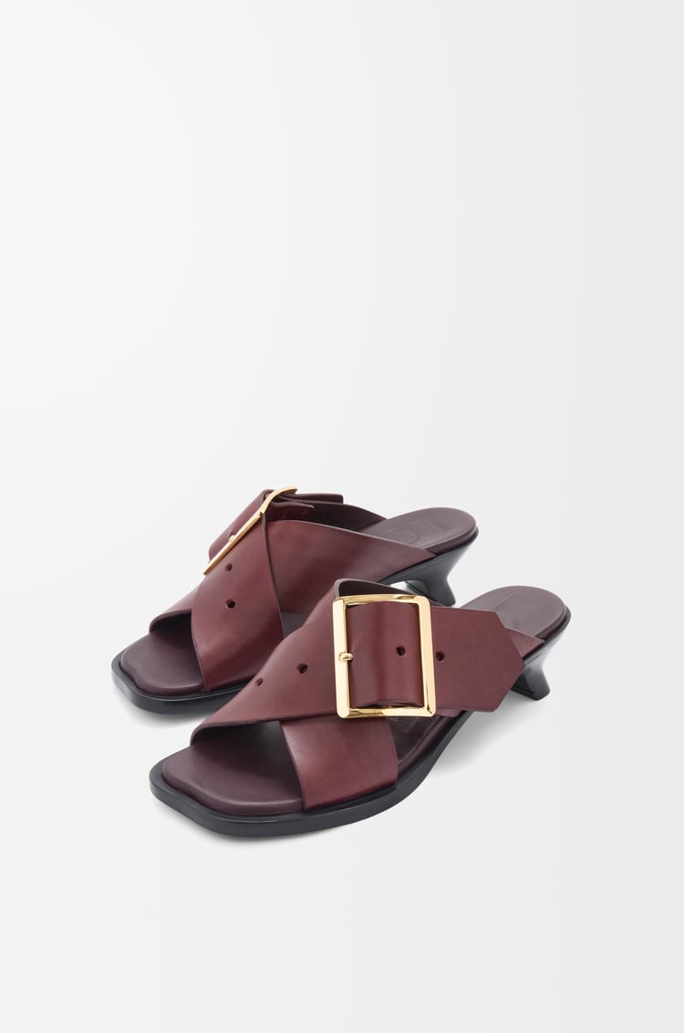 LOEWE ペタル ベルト サンダル（ベジタブルタンニンカーフ） バーガンディ