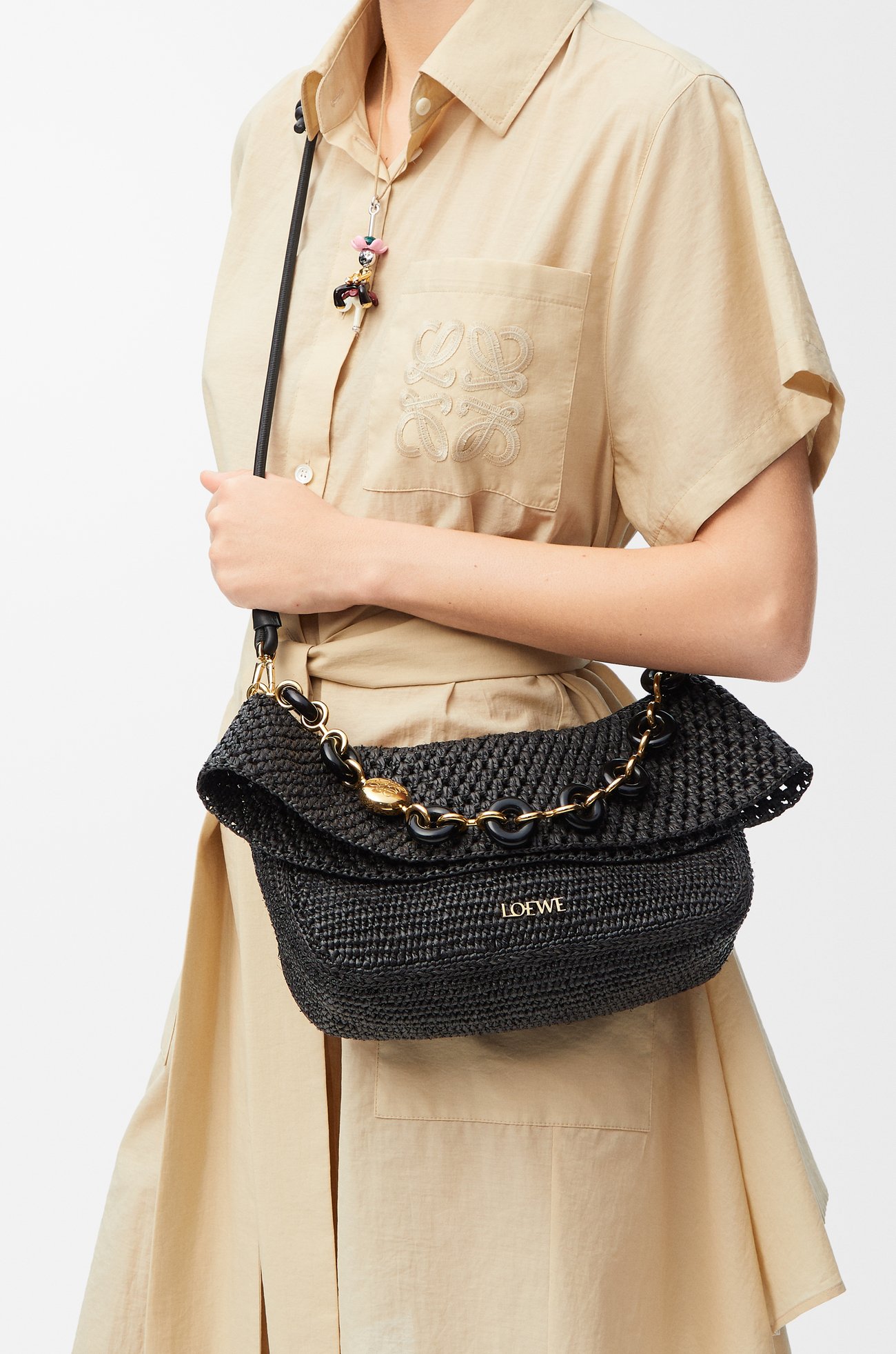LOEWE Medium Ola bag in raffia and calfskin Black