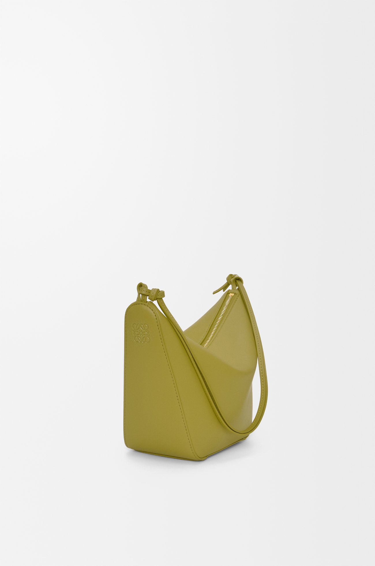 LOEWE ハンモック ホーボーバッグ ミニ（クラシックカーフ） Light Moss