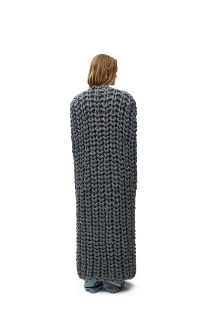 LOEWE Long cape in wool Anthracite plp_rd
