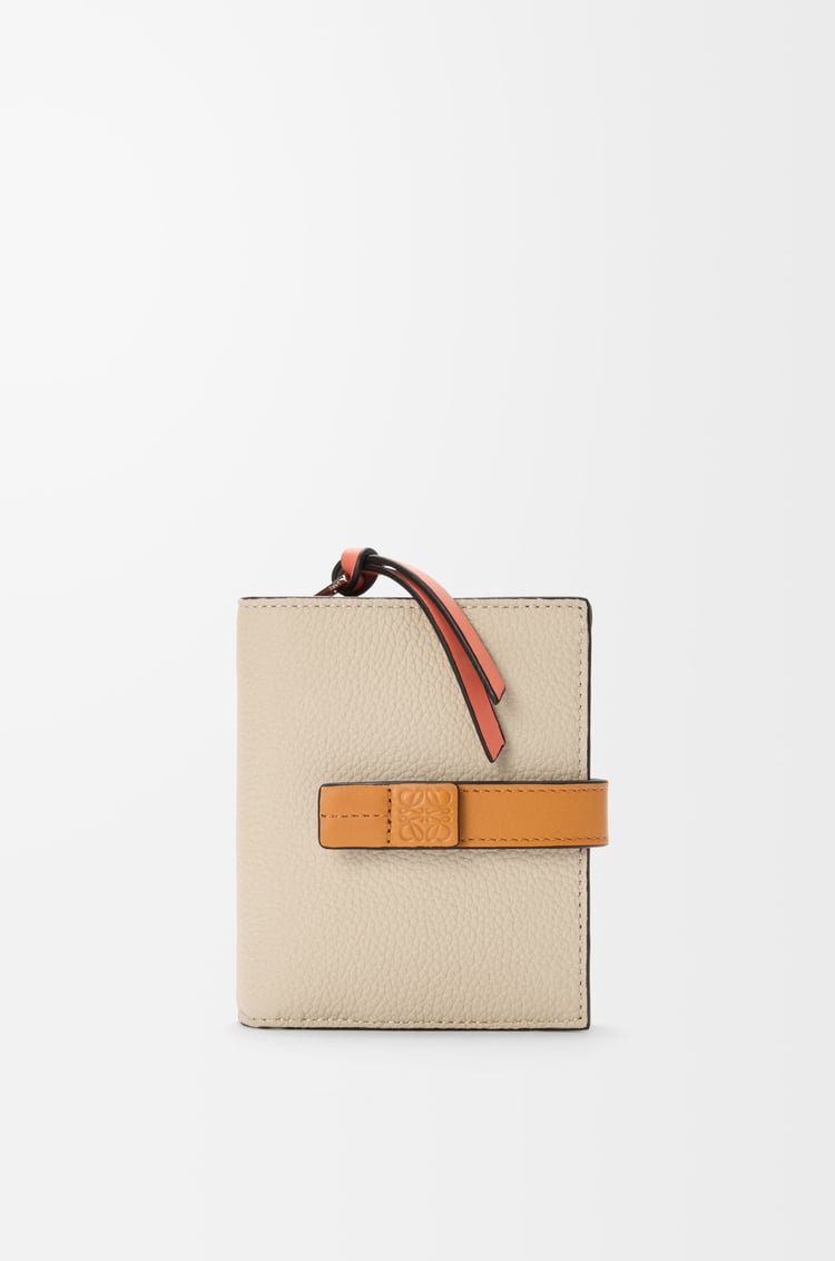 LOEWE Cartera compacta con cremallera en piel de ternera Avena Claro/Miel