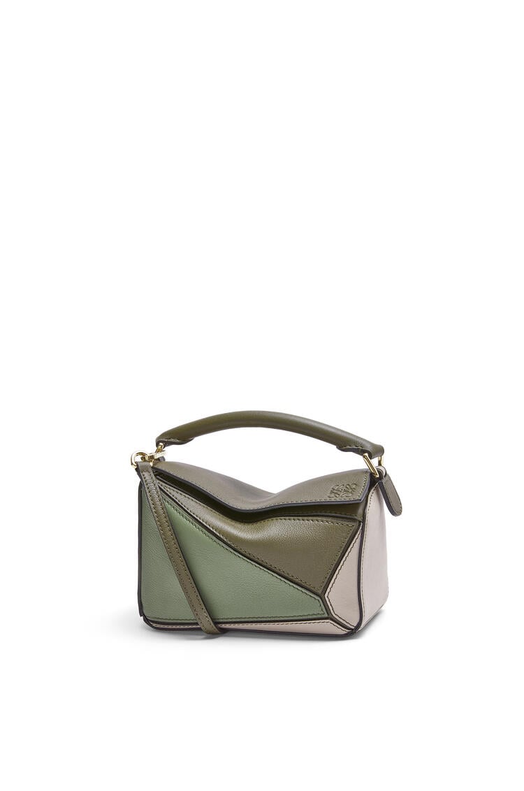 LOEWE Mini Puzzle bag in classic calfskin Autumn Green/Light Oat
