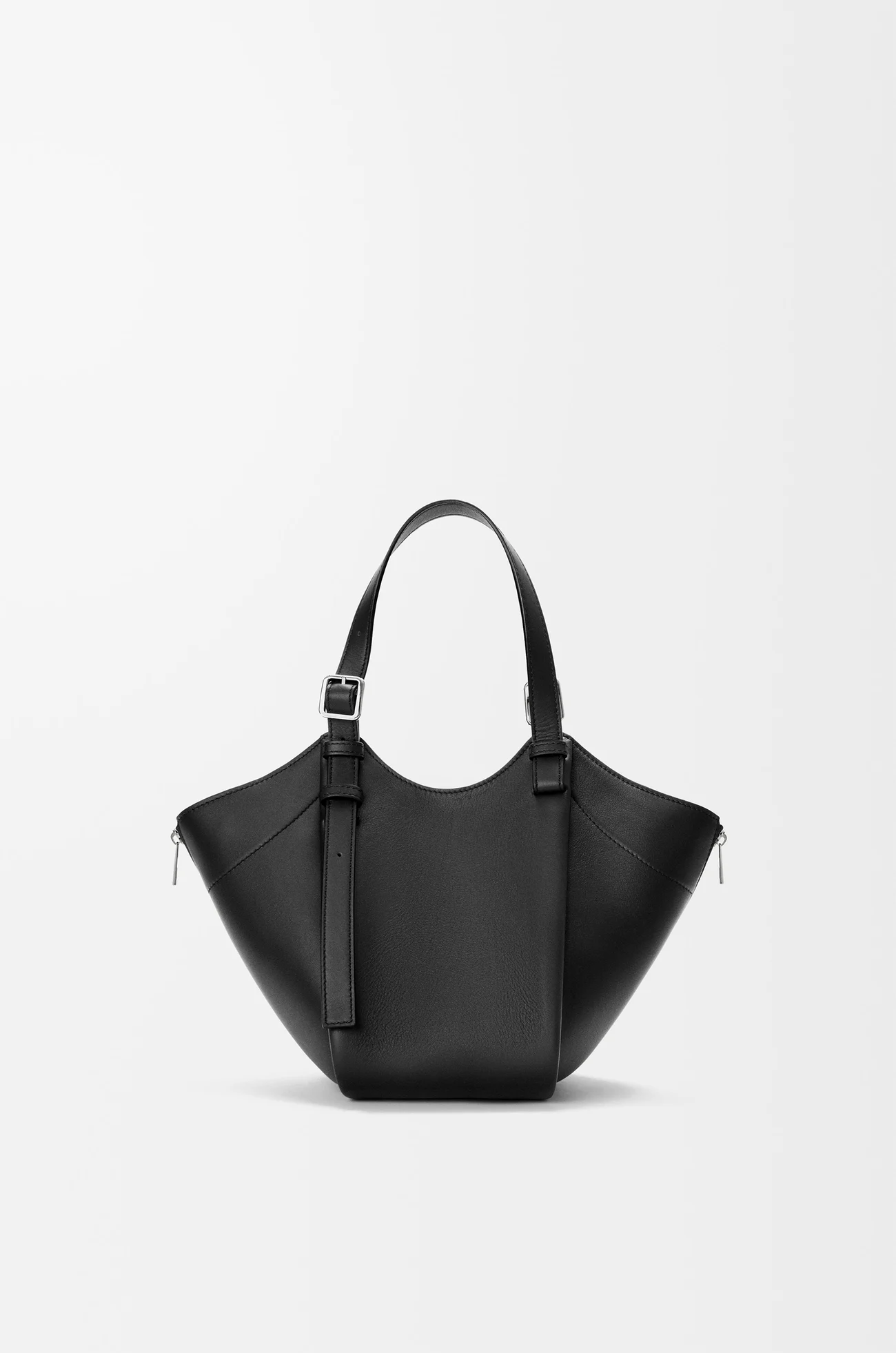 LOEWE Hammock Flip bag in classic calfskin Black