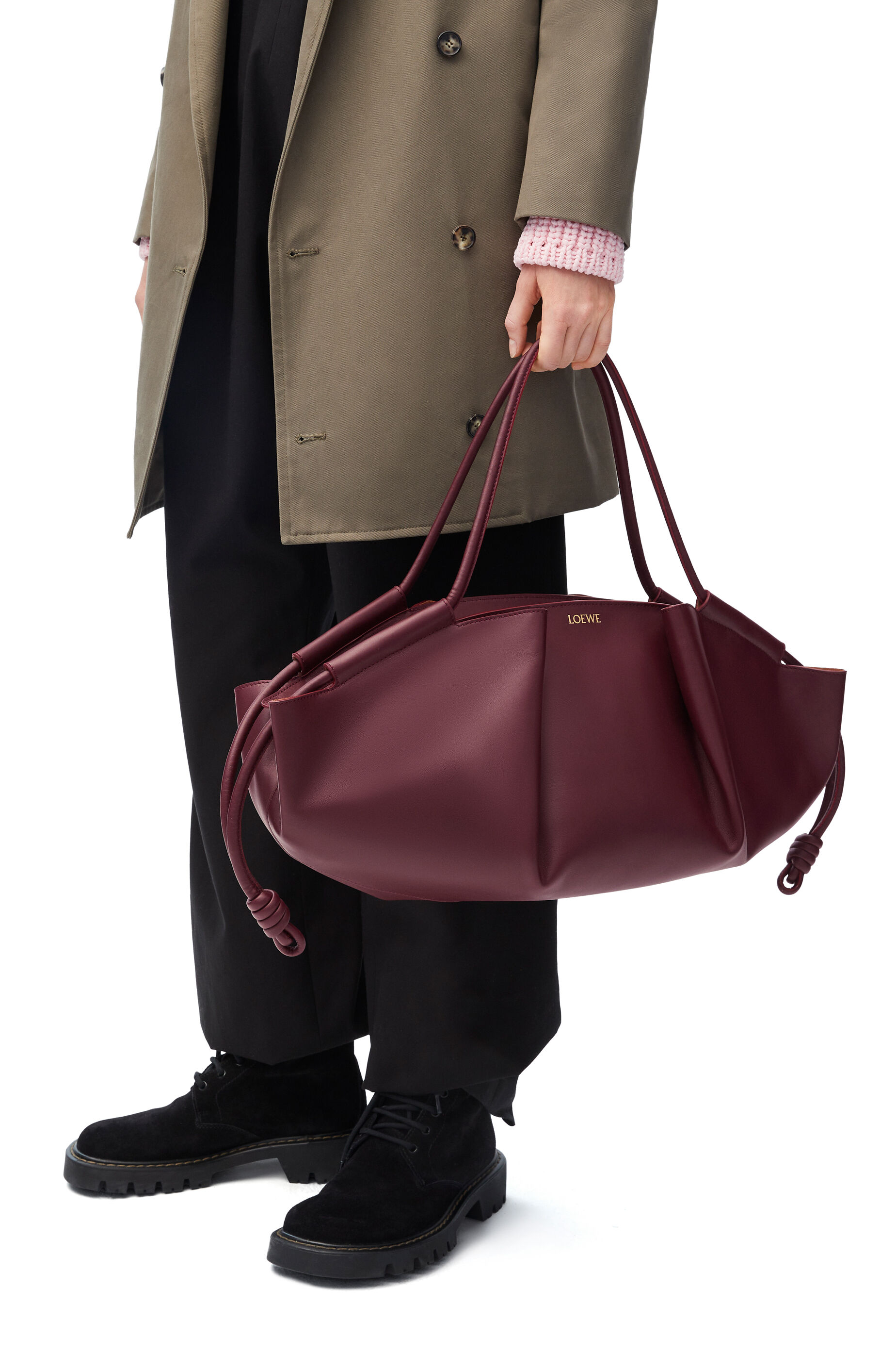 パセオバッグ XL（シャイニーナパカーフ） バーガンディ - LOEWE