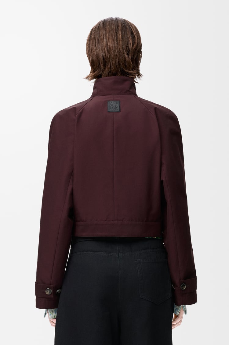 LOEWE Gabardina corta en mezcla de algodón Burdeos