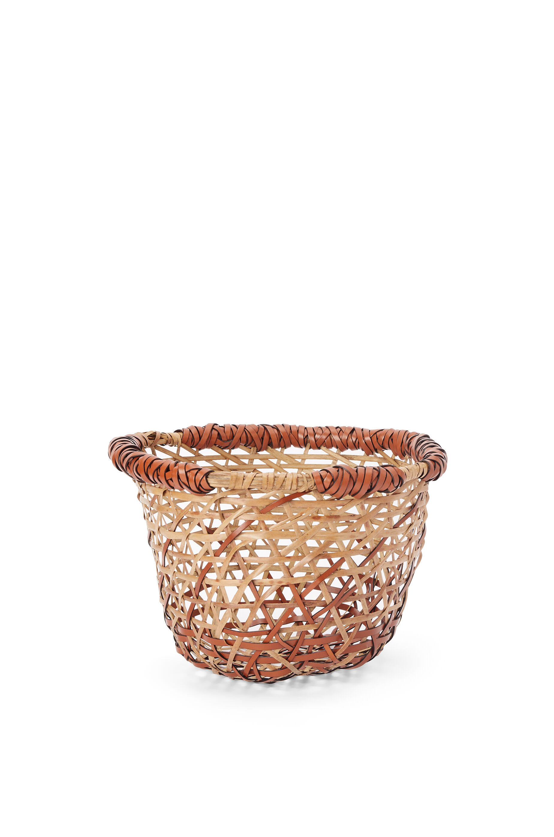 LOEWE Salone Weave Restore Renew LOEWE
