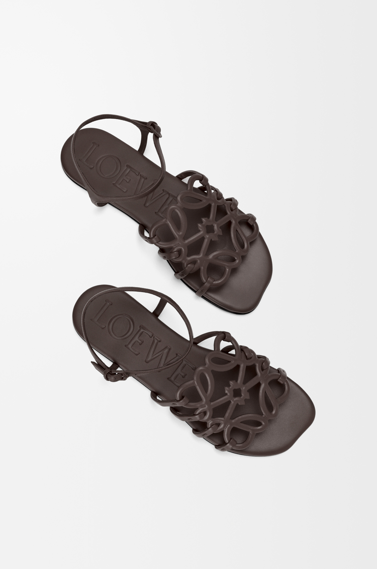 LOEWE Petal Anagram 小牛皮涼鞋 深棕色