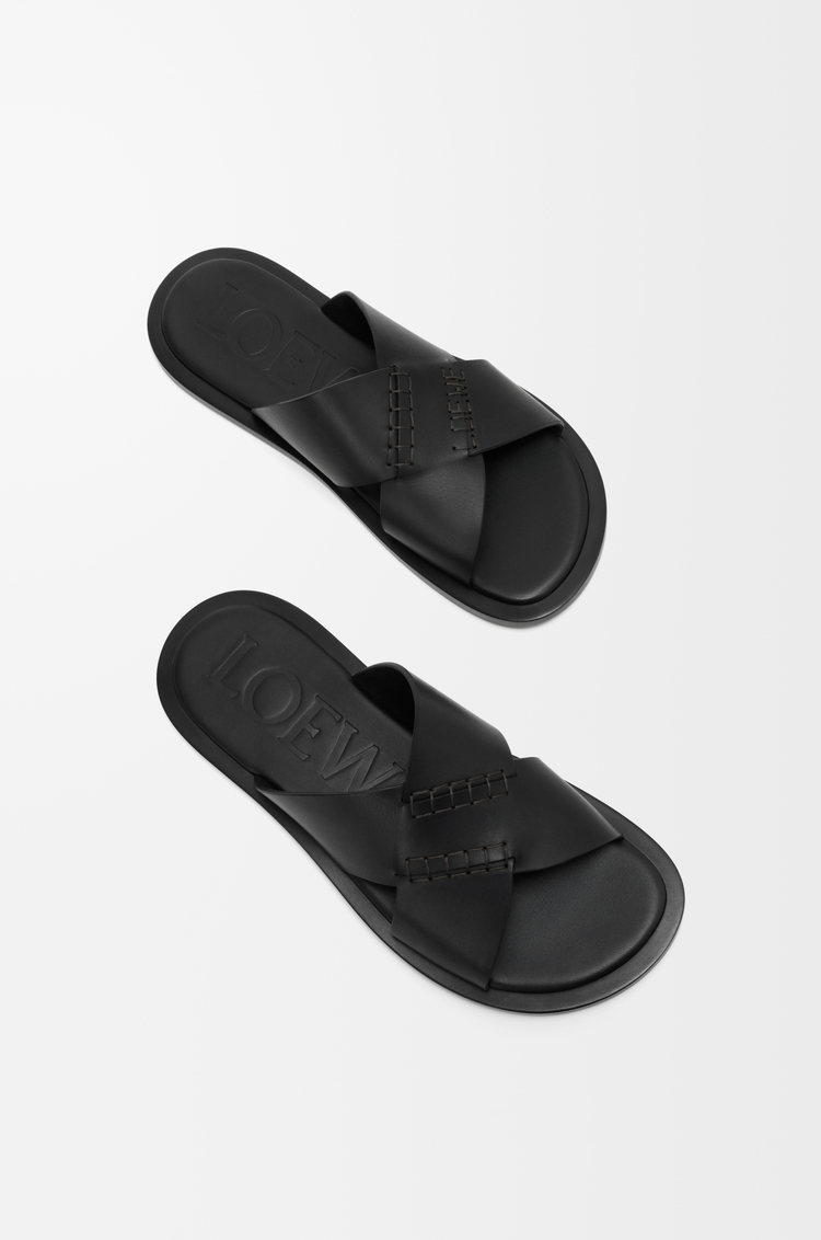 LOEWE Sandalia cruzada Flex en piel de ternera de curtido vegetal Negro