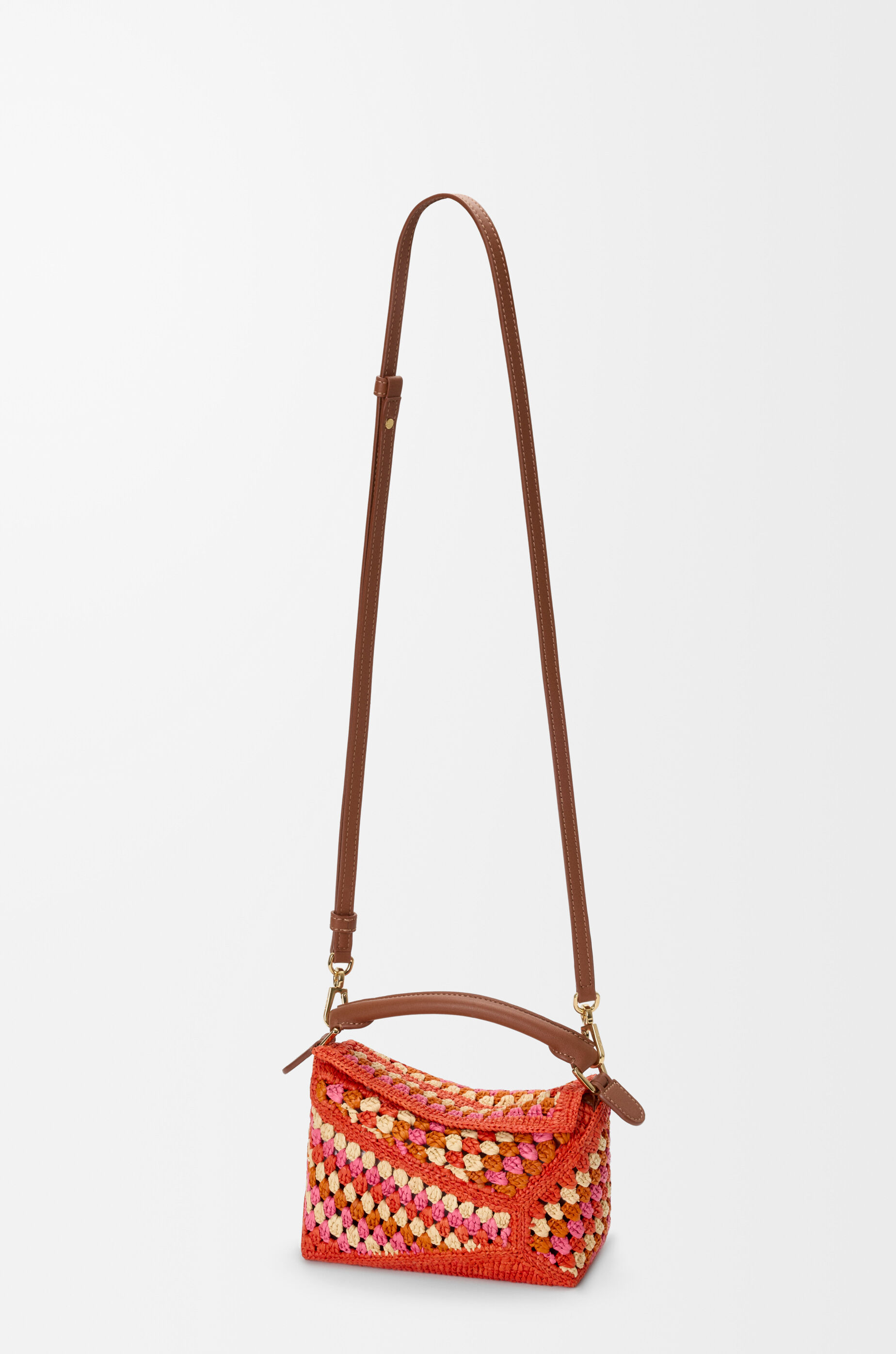 ロエベ LOEWE ハンドバッグ ラフィア カーフ パズルエッジ ショルダーバッグ スモール マルチカラー パズルエッジ バッグ スモール（ラフィア&カーフ） ブラック - ロエベ