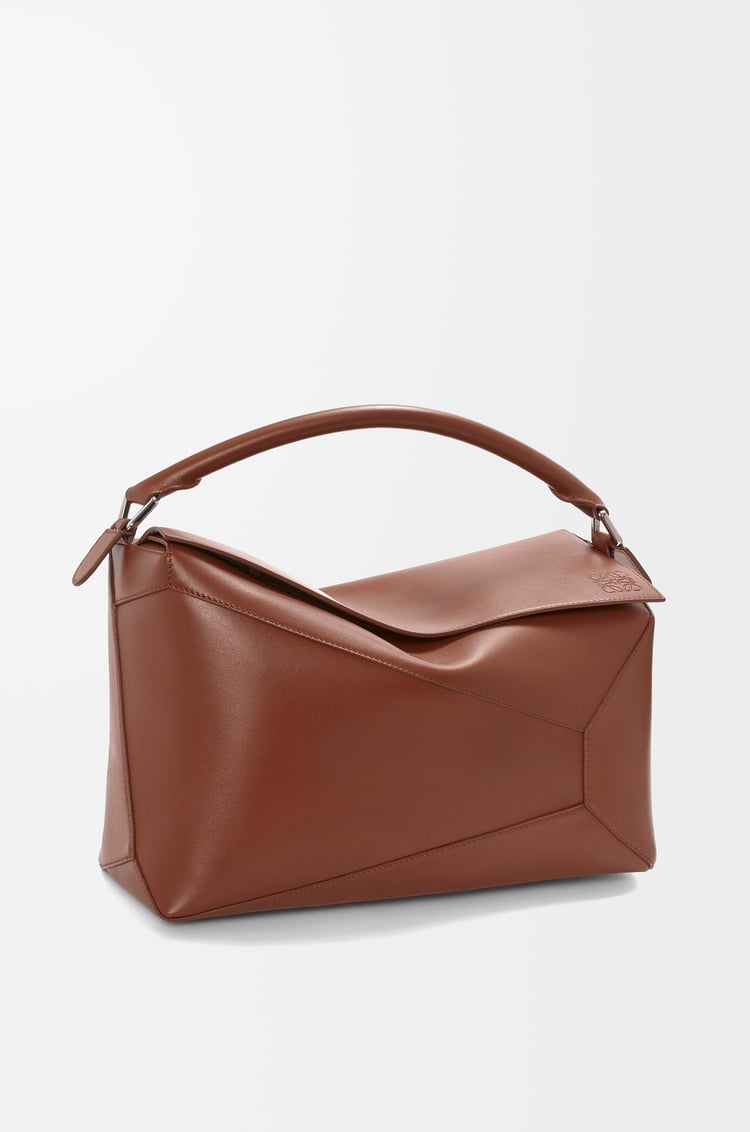 LOEWE Grand sac Puzzle en cuir de veau brillant Brownie