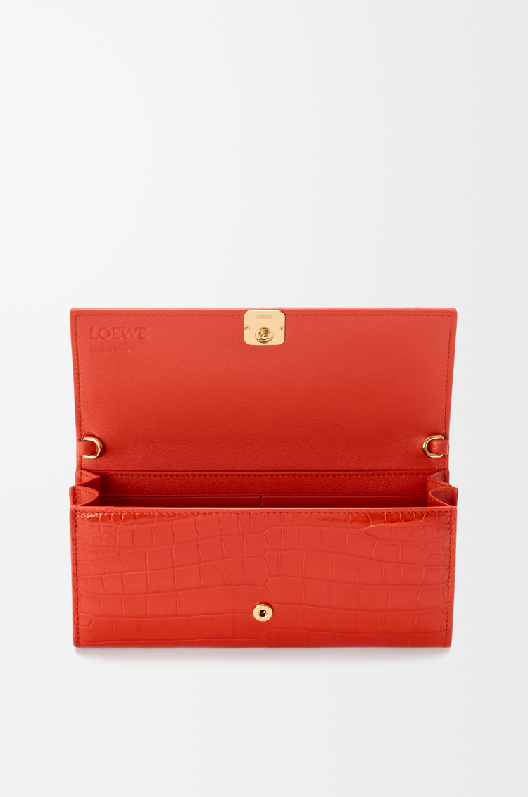 LOEWE Portafoglio Anagram con catena in pelle di coccodrillo lucida Sunrise Orange