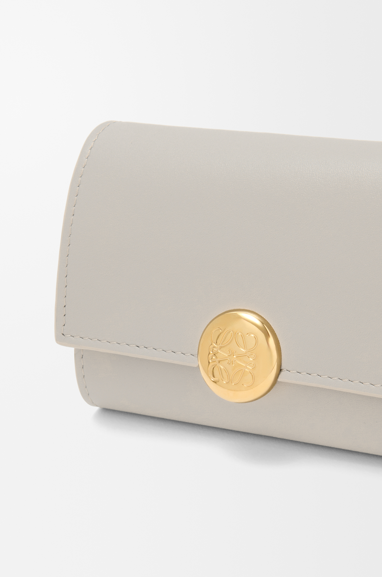 LOEWE Pebble small vertical wallet in shiny nappa calfskin Shell Grey
