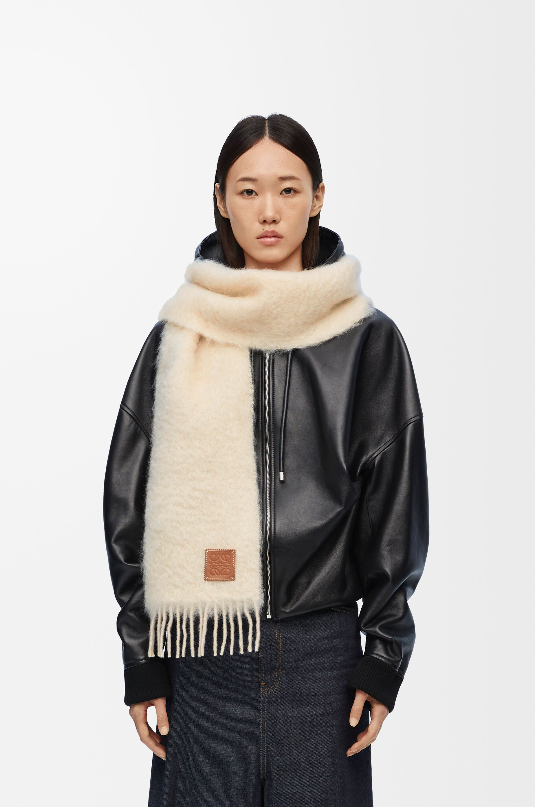 スカーフ（モヘア&ウールブレンド） ホワイト - LOEWE