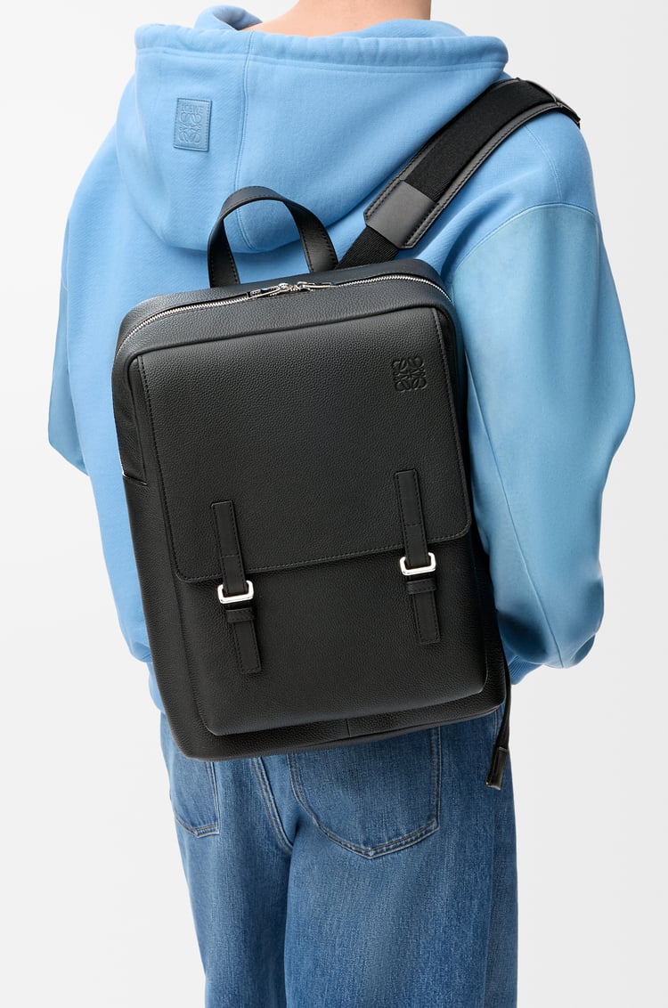 LOEWE ミリタリー バックパック（ソフトグレインカーフ） ブラック