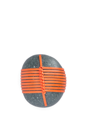 LOEWE Se knot stone with calfskin Orange