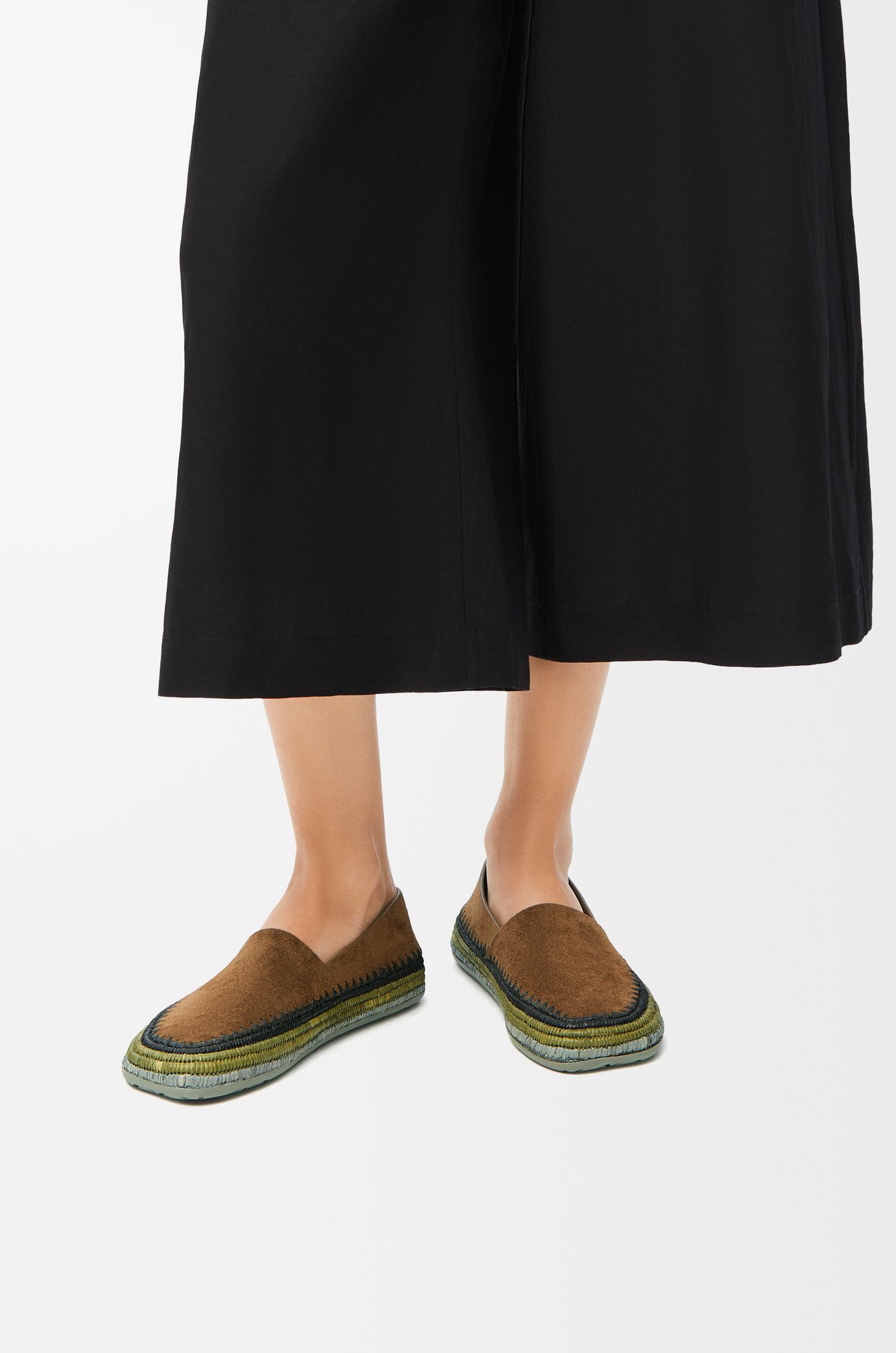 LOEWE Rio slipper in suede and raffia Brown