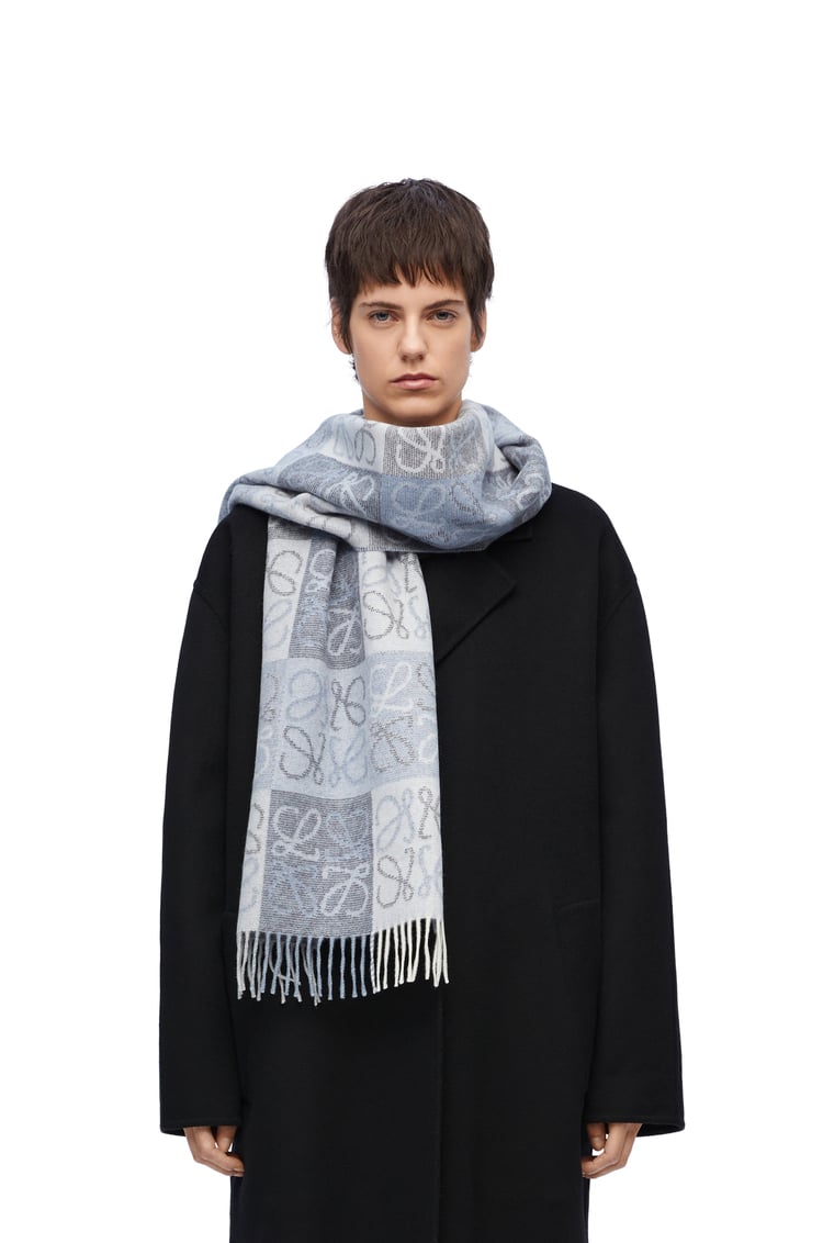 LOEWE Scarf in wool and cashmere Blue/White