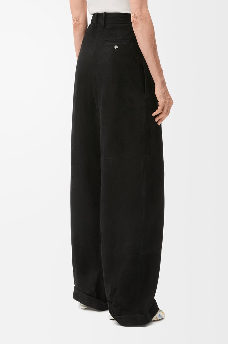 LOEWE Pantalón plisado en ante de piel de cordero Negro