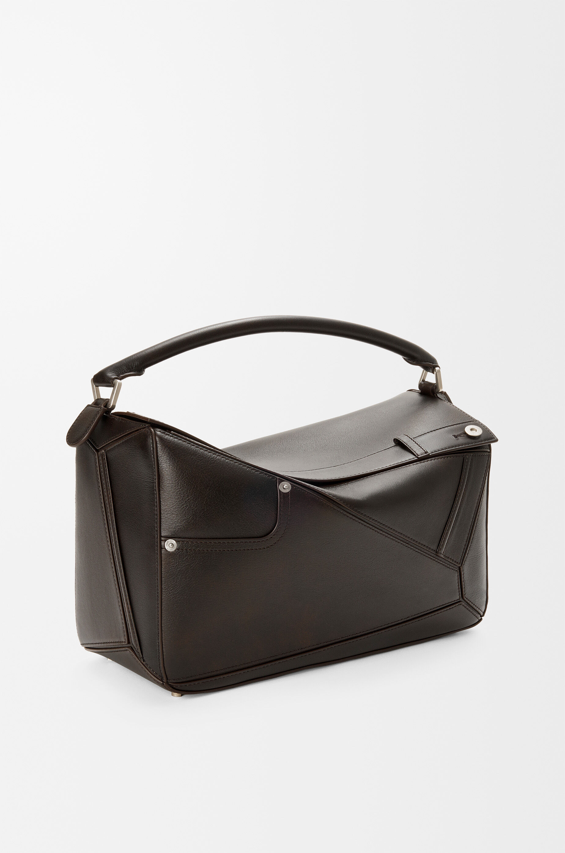 パズル パンタ バッグ ラージ（シャイニーカーフ） ブラウン - LOEWE