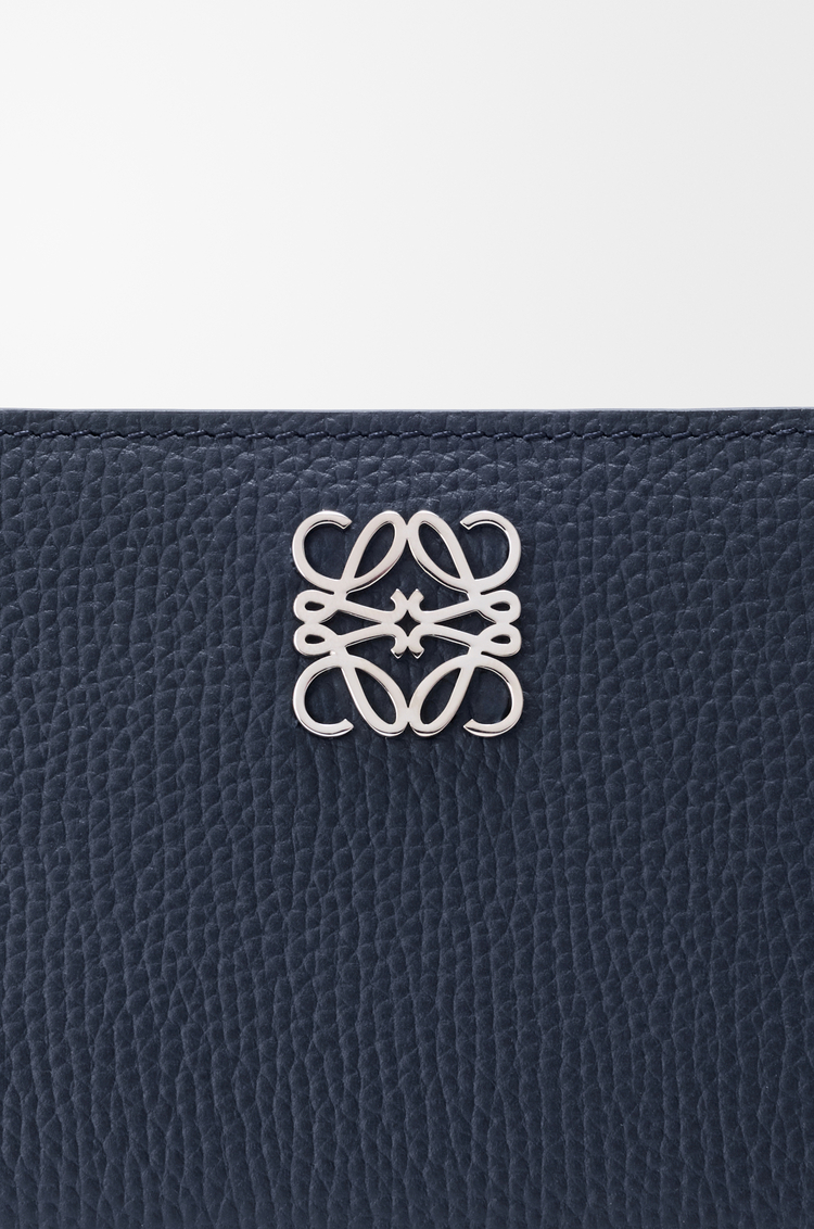 LOEWE Anagram compact wallet in pebble grained calfskin Dunkles Marineblau
