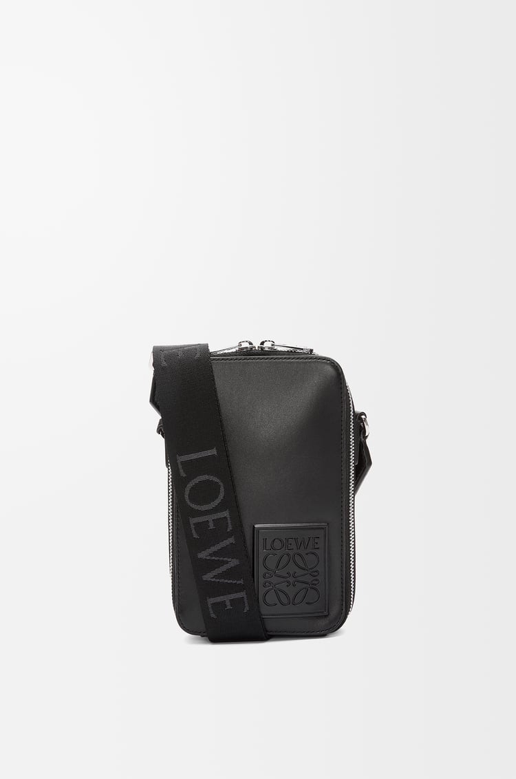 LOEWE Vertical crossbody pocket en piel de ternera Negro