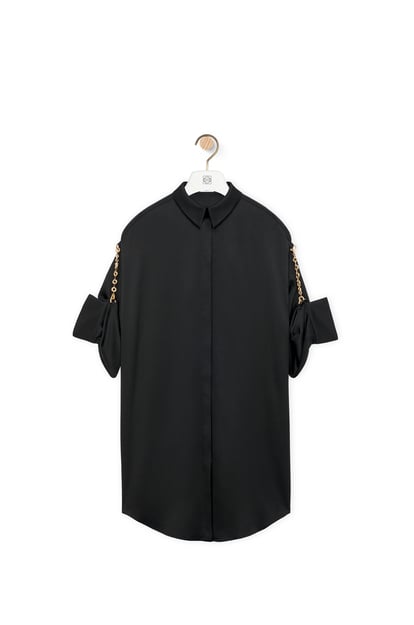 LOEWE Vestido camisero con cadena en seda Negro