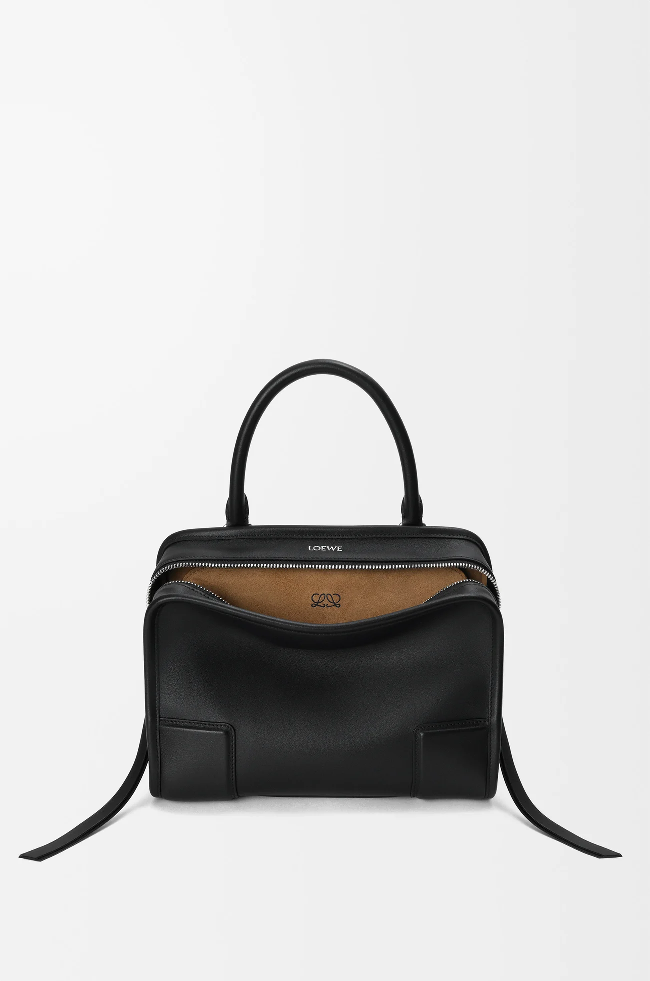 LOEWE Bolso Amazona 180 pequeño en piel de ternera suave Negro