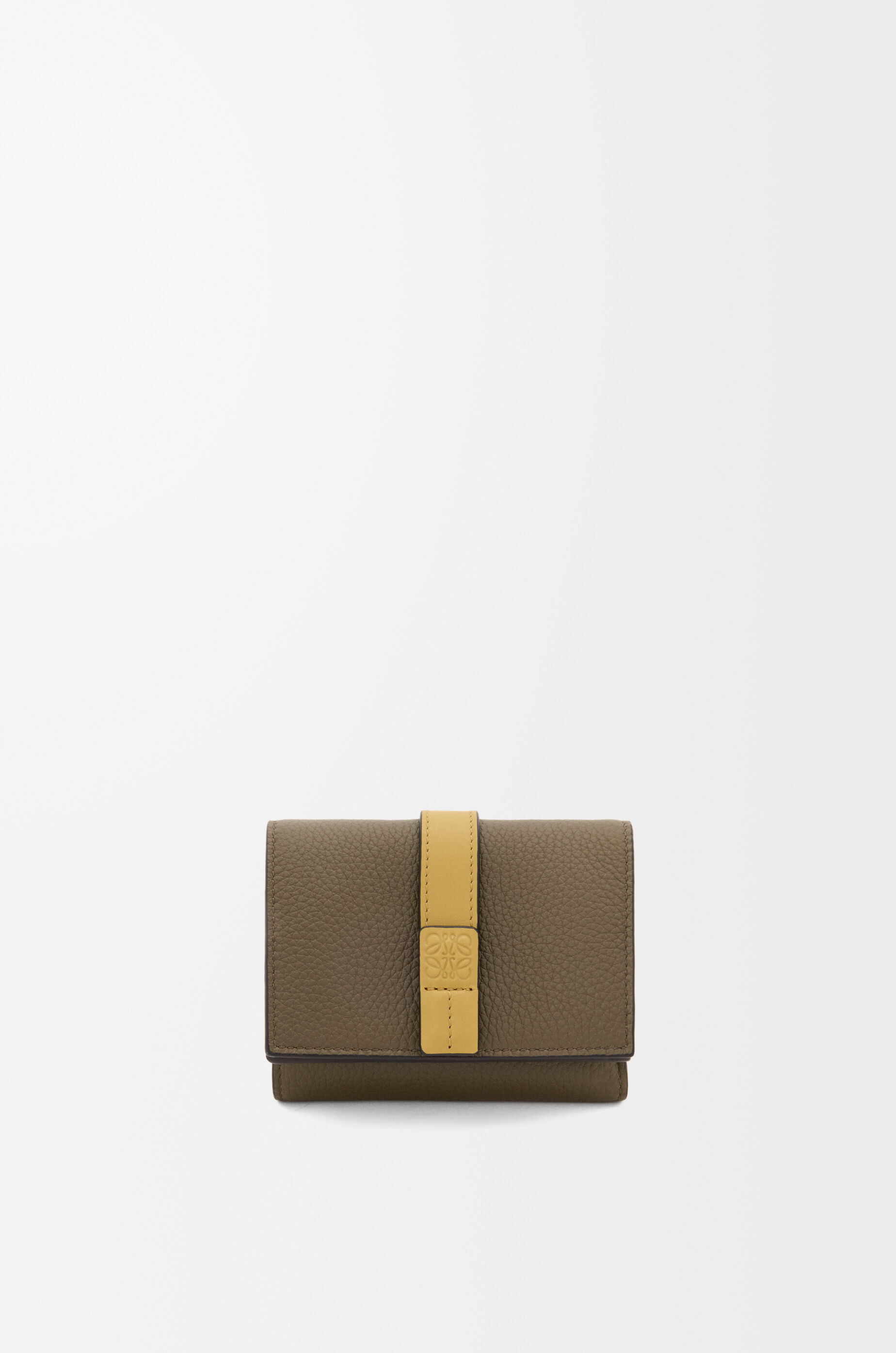 LOEWE トライフォールドウォレット 財布
