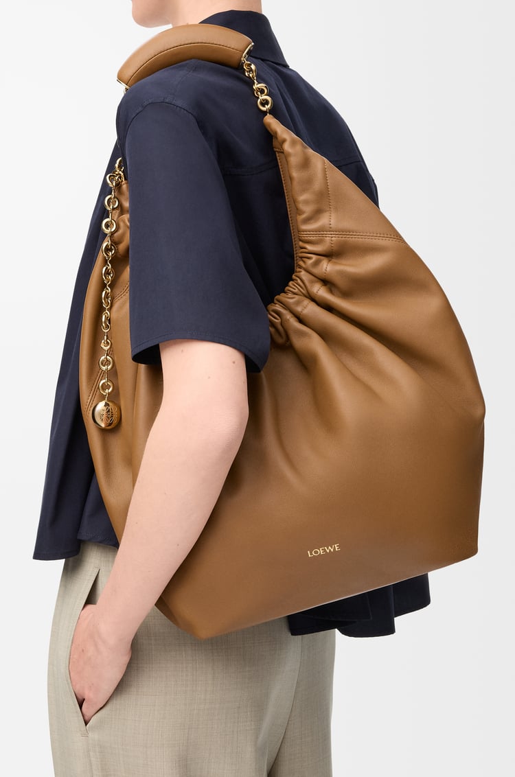 LOEWE Medium Squeeze bag in mellow nappa lambskin Oak