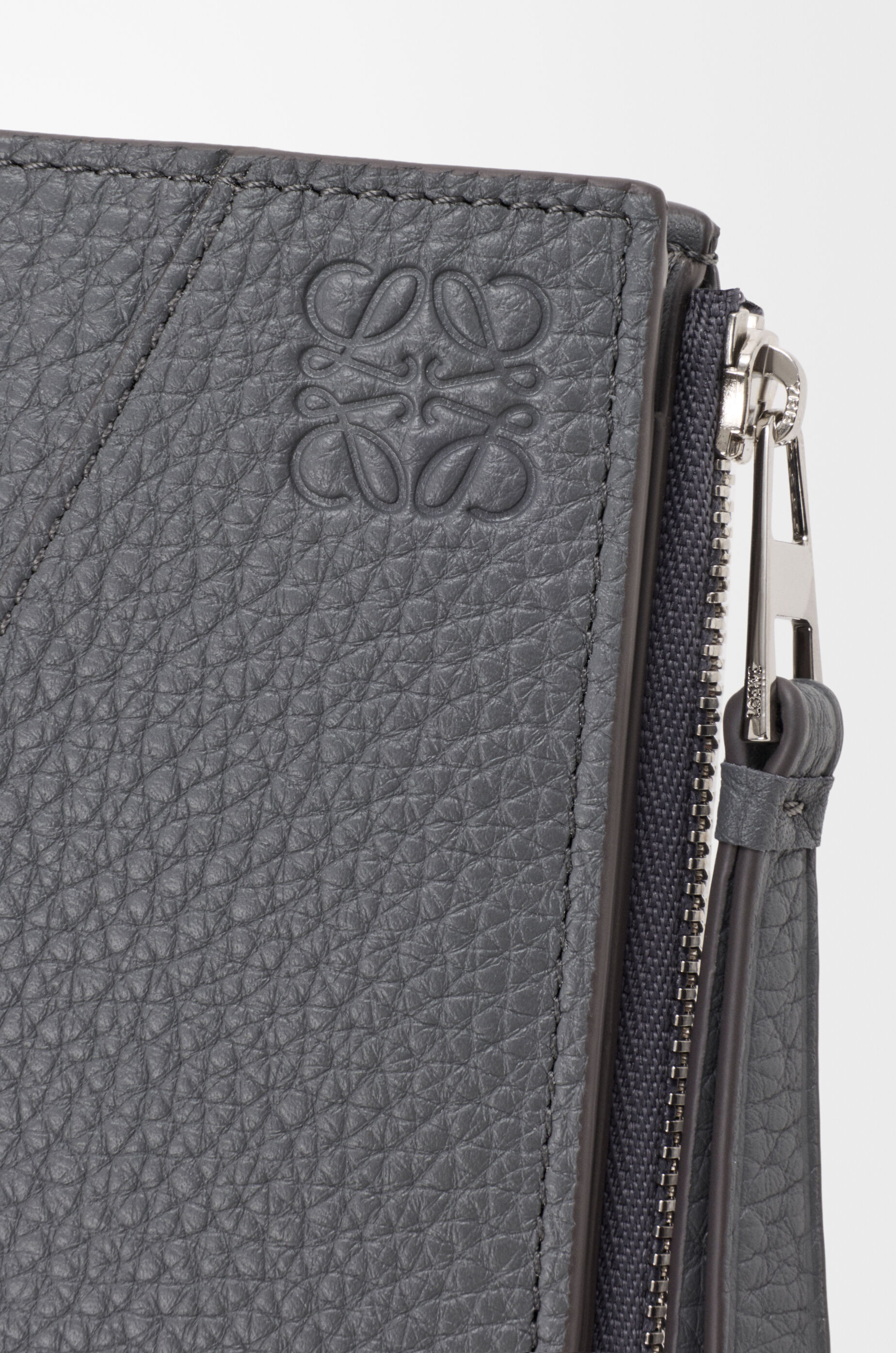Puzzle slim compact wallet in supple grained calfskin Grey - LOEWE