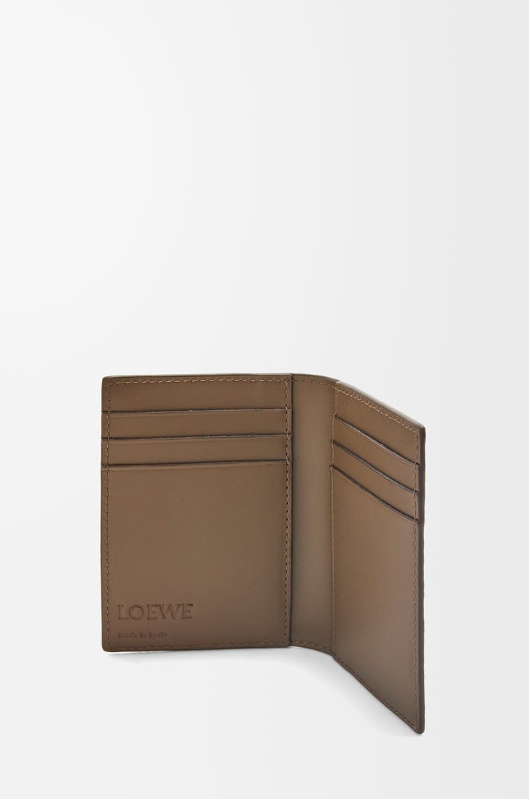 LOEWE Tarjetero americano en piel de ternera graneada Marrón Invernal