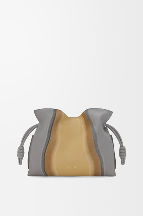 LOEWE フラメンコクラッチ（ナパカーフ） スパークリンググレー/バター