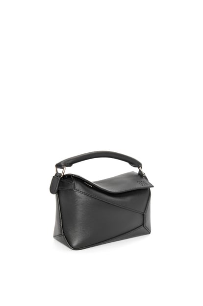 LOEWE Mini Puzzle bag in classic calfskin 黑色 plp_rd