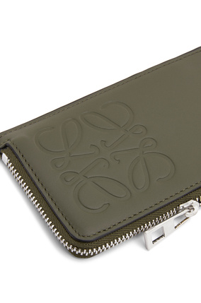 LOEWE Brand coin cardholder in smooth calfskin Khaki Green plp_rd