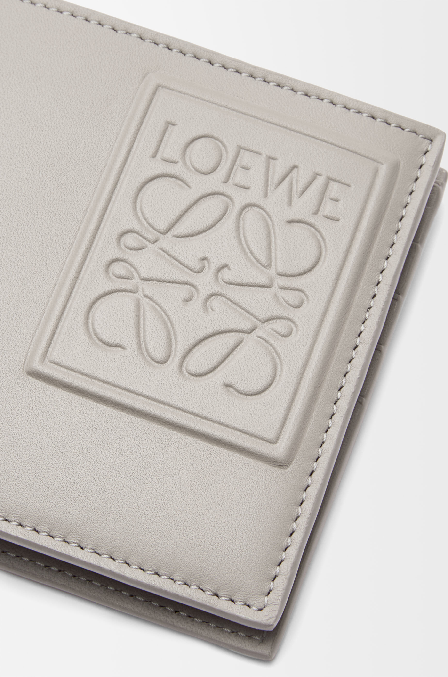 バイフォールド ウォレット（サテンカーフ） グレー - LOEWE
