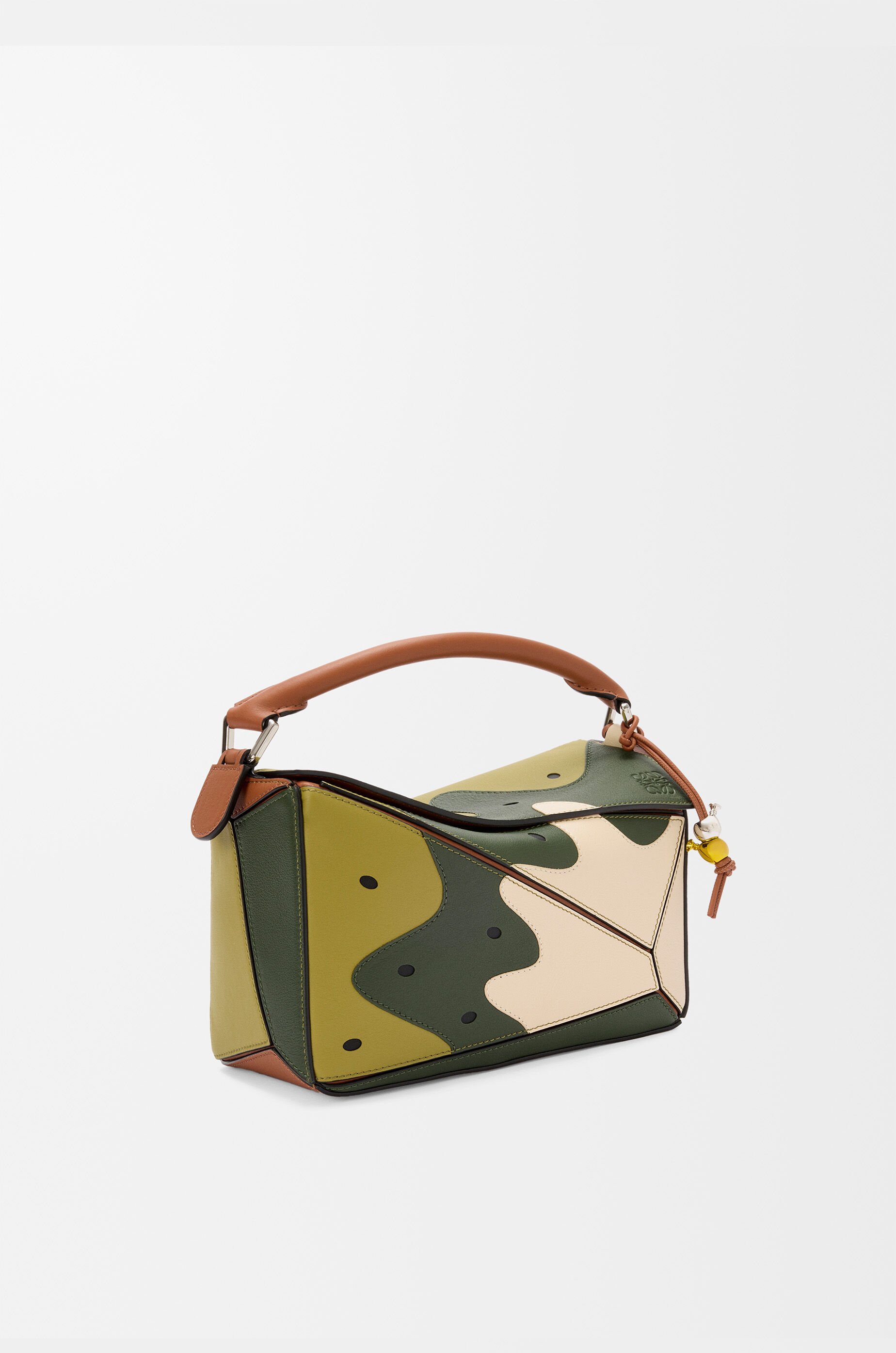 Puzzle 10 Paula's Ibiza Kiwi re-edition bag in classic