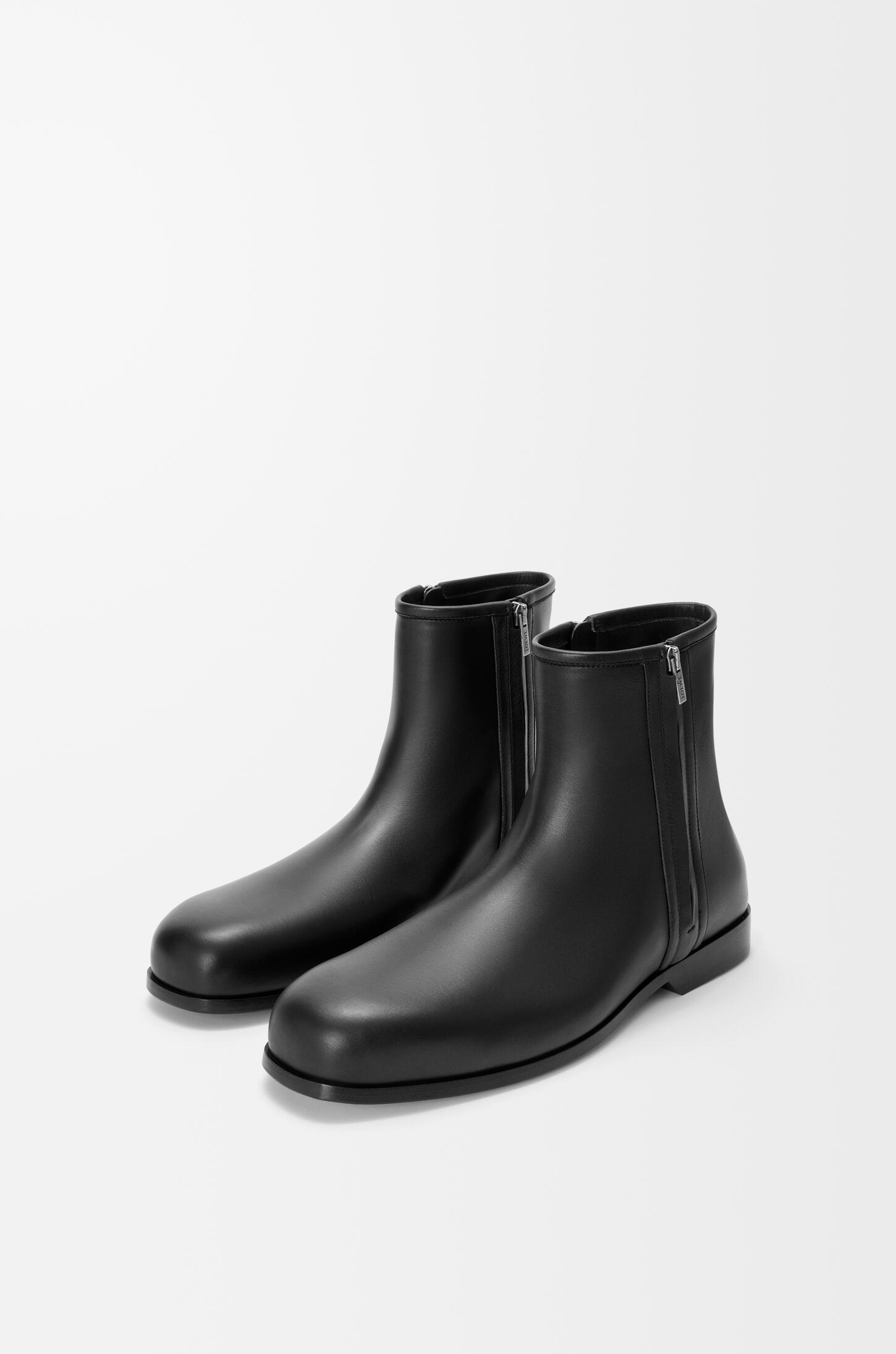 LOEWE 光滑小牛皮 Bobine 踝靴 黑色