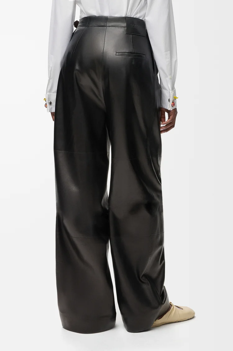 LOEWE Hose mit Gürtel aus Nappa-Lammleder Schwarz