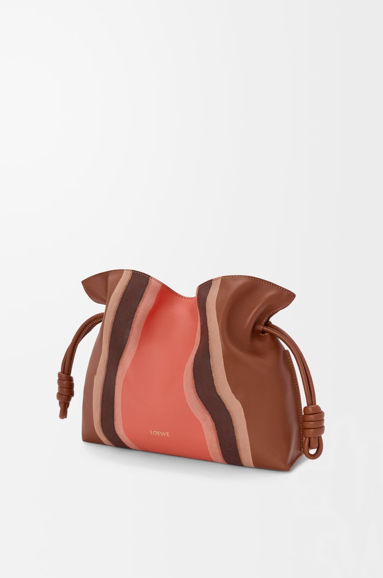LOEWE フラメンコクラッチ（ナパカーフ） ピーカン/パロットピンク